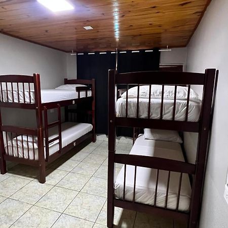 Hostel Peter Pan Puerto Iguazu Luaran gambar